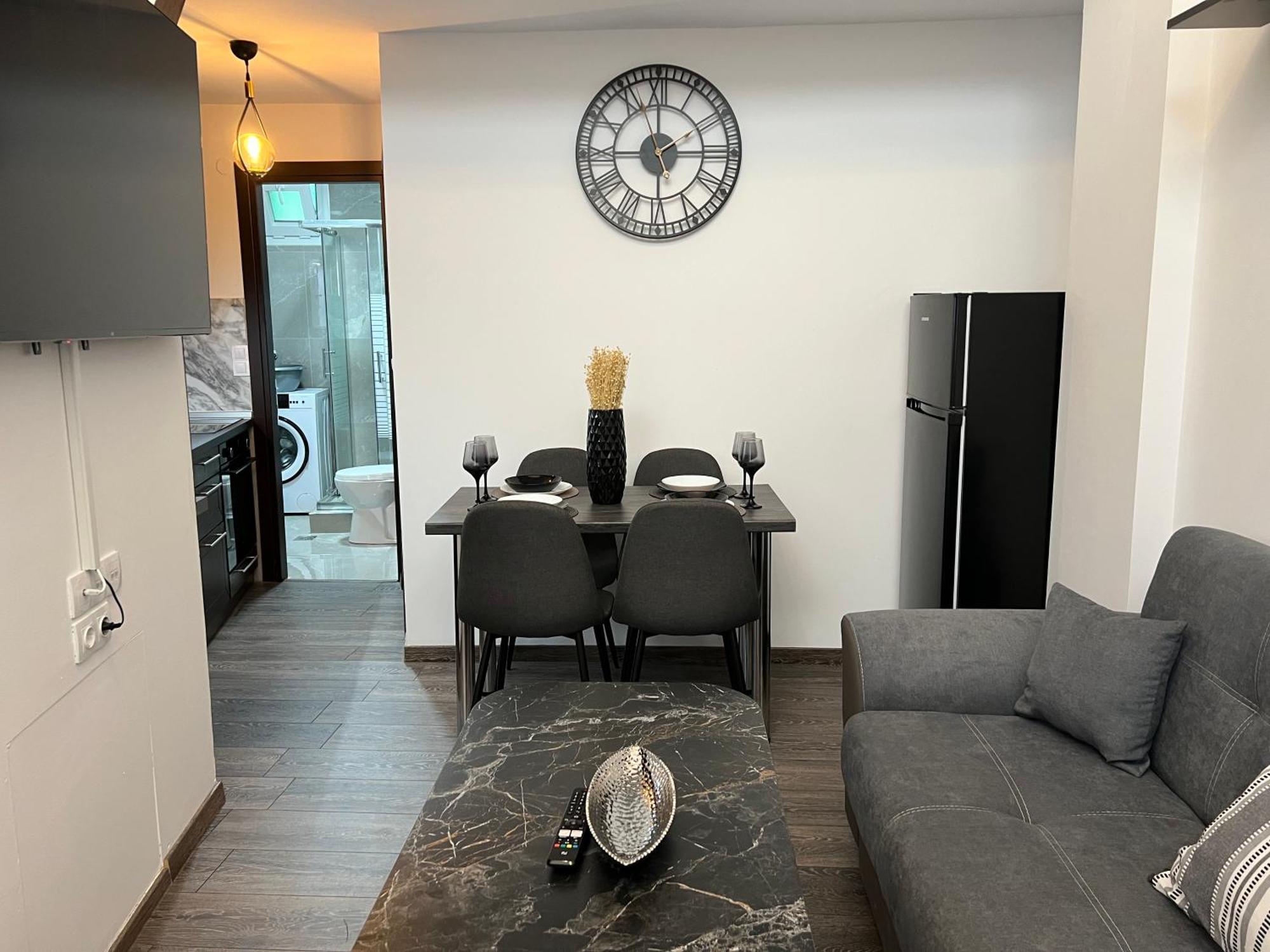 Elegant Loft 1