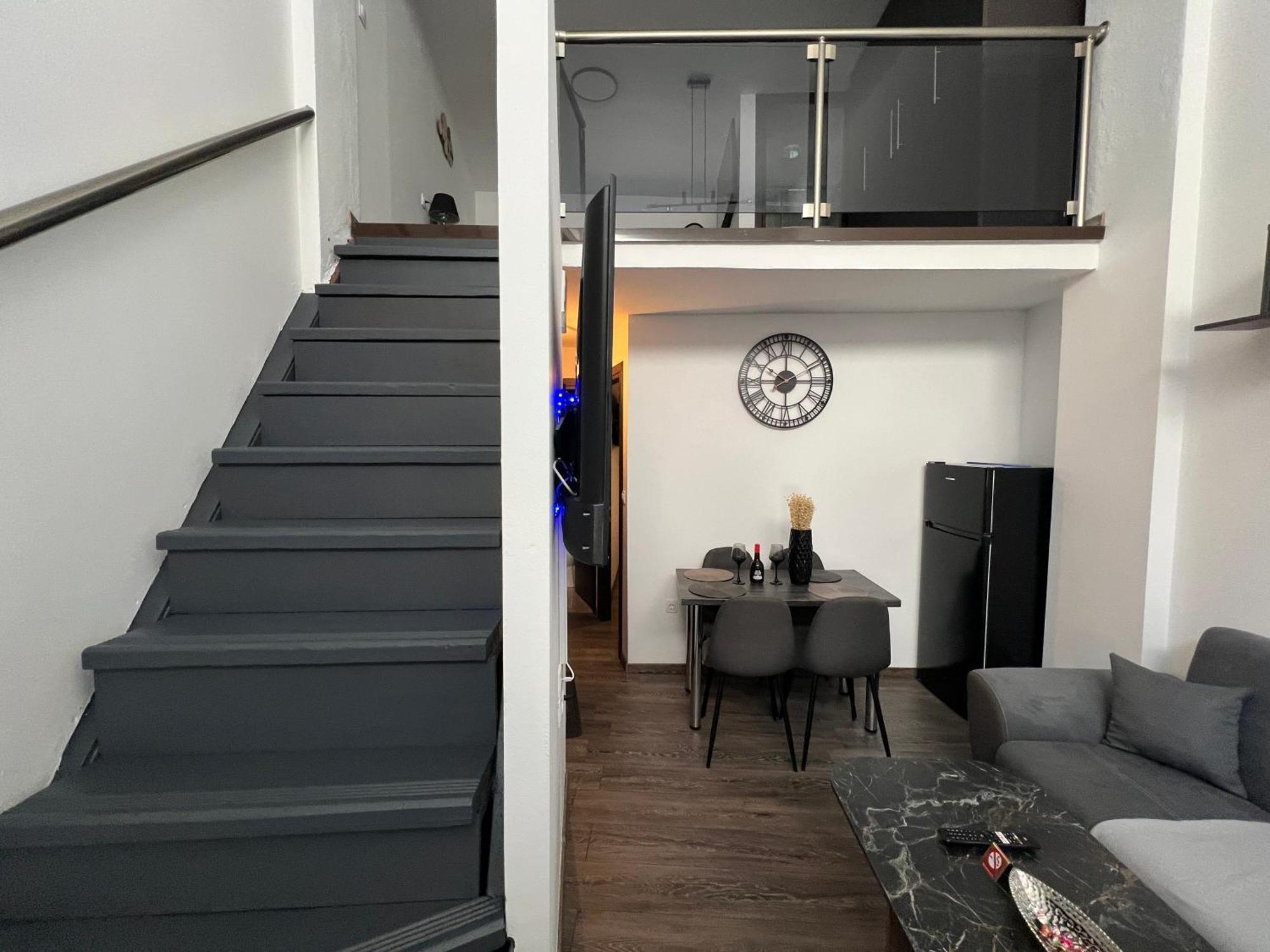 Elegant Loft 1 Daire